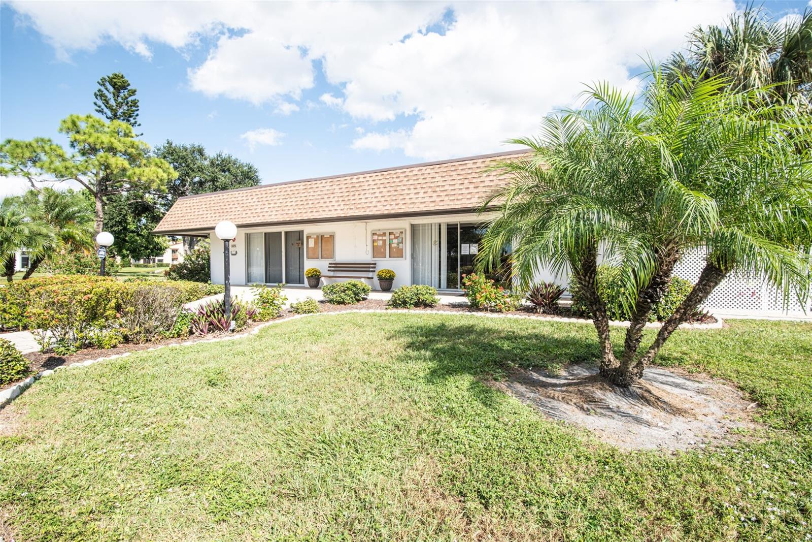 Image 27 of 27 For 15 Quails Run Boulevard 1