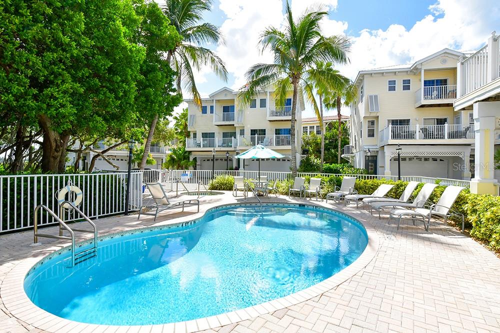 Image 12 of 23 For 1463 Gulf Drive N 14