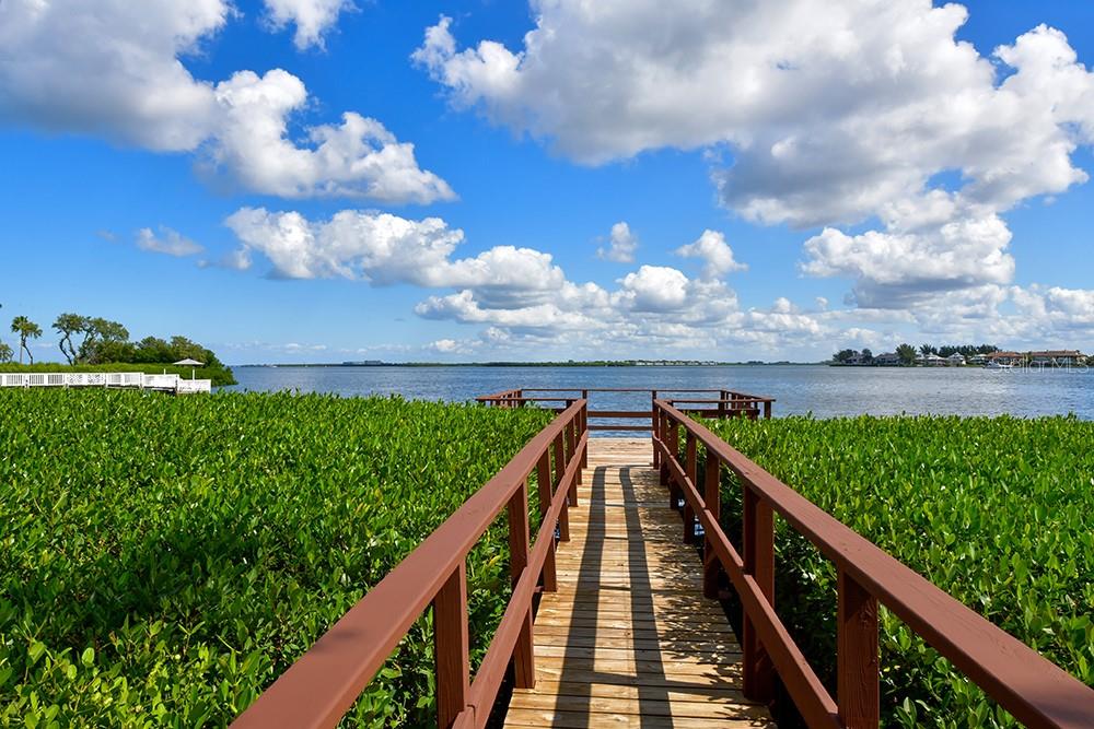 Image 15 of 23 For 1463 Gulf Drive N 14