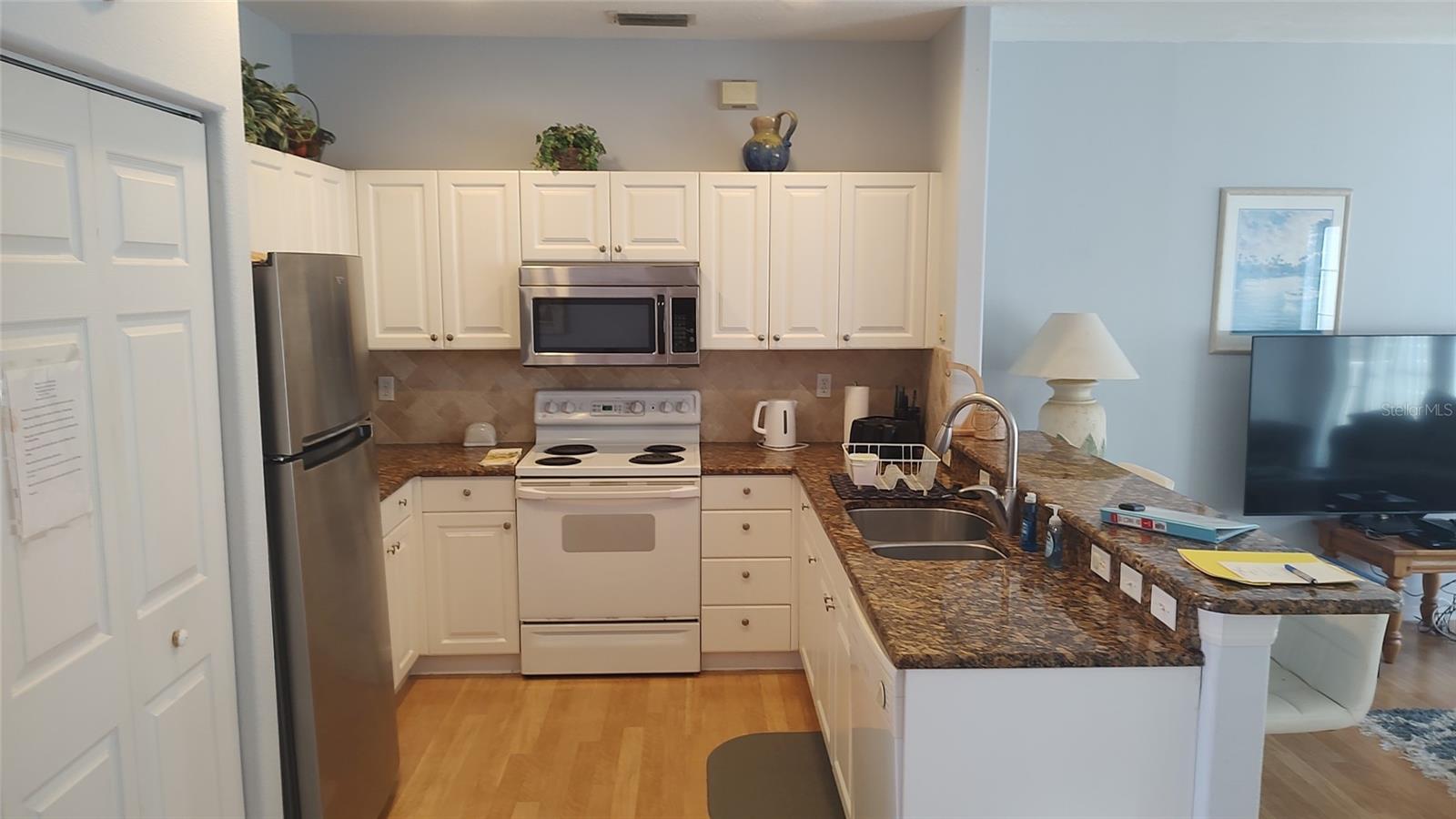 Image 7 of 23 For 1463 Gulf Drive N 14