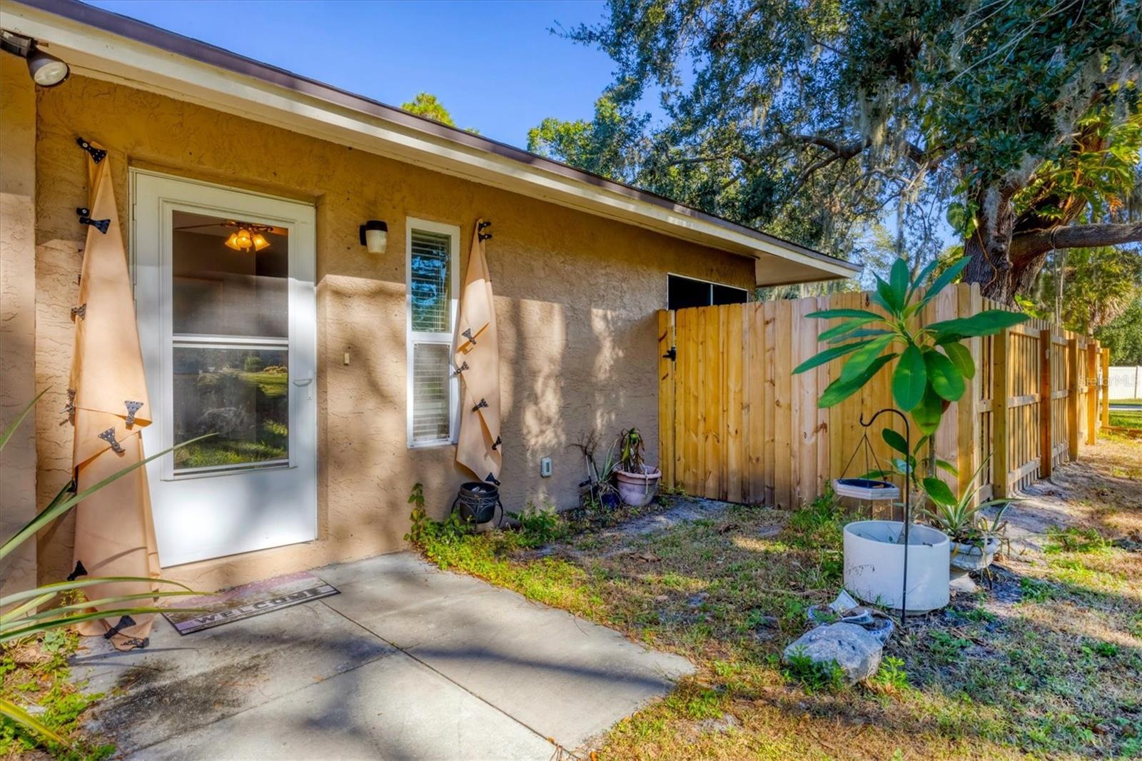 Details for 2703 Forest Knoll Drive B, SARASOTA, FL 34232