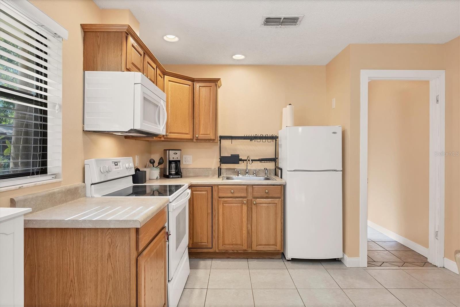 Image 11 of 21 For 2703 Forest Knoll Drive B