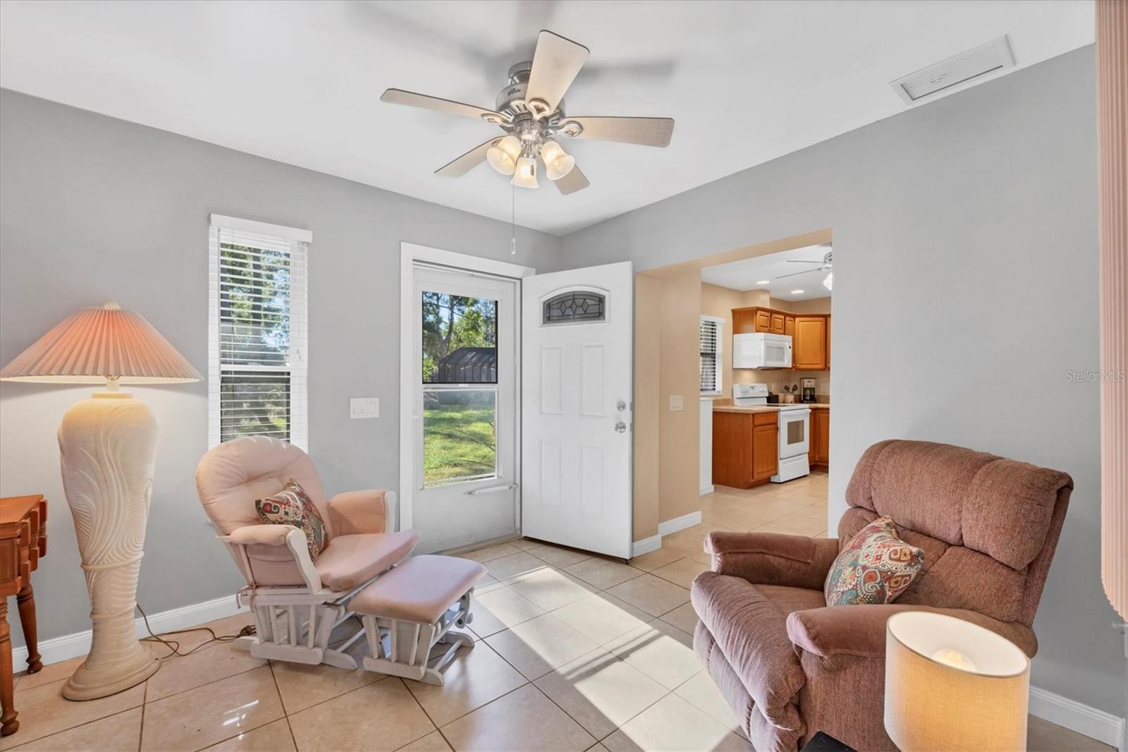 Image 6 of 21 For 2703 Forest Knoll Drive B