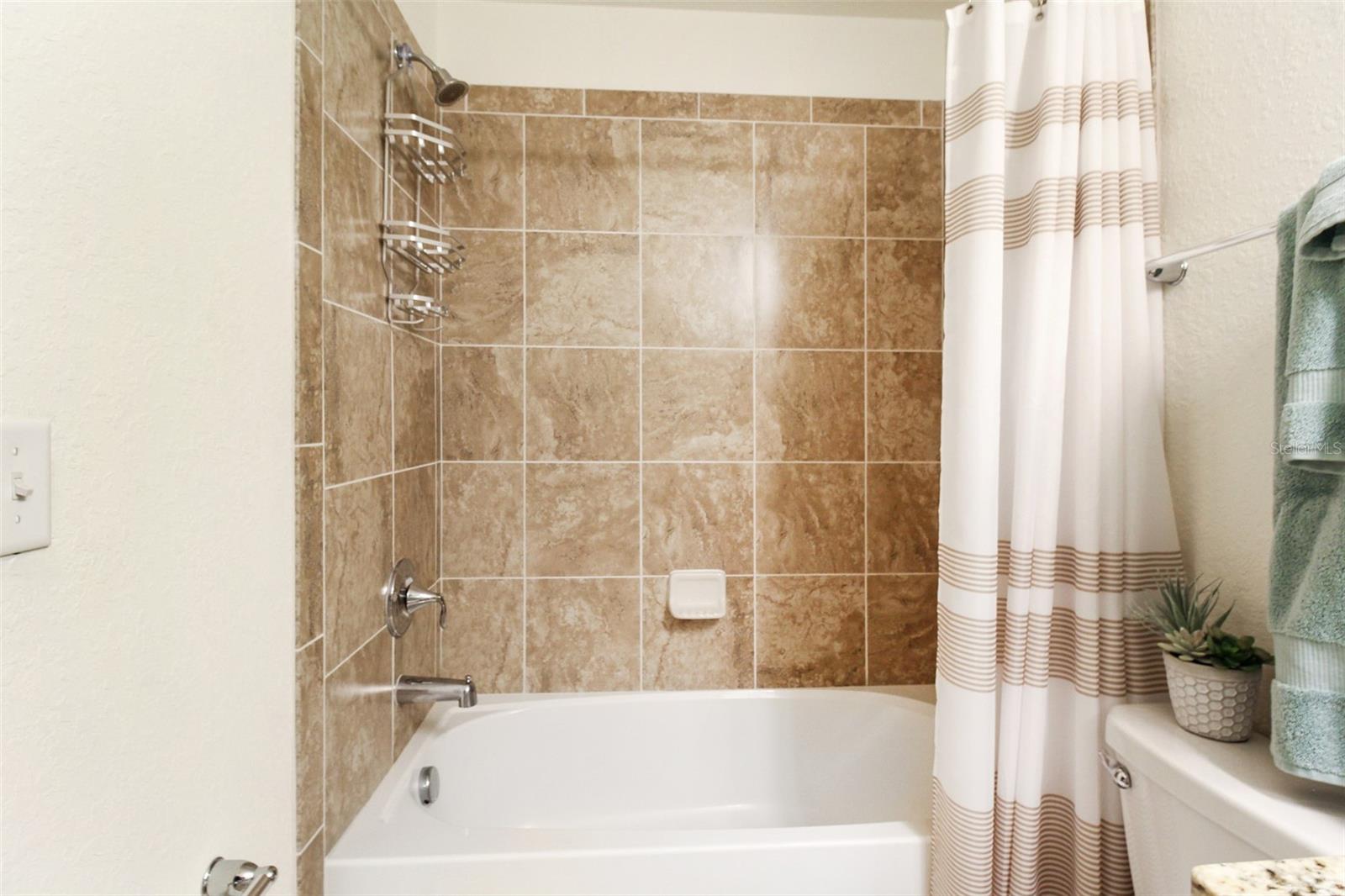 Image 18 of 43 For 5517 Palmer Circle 105