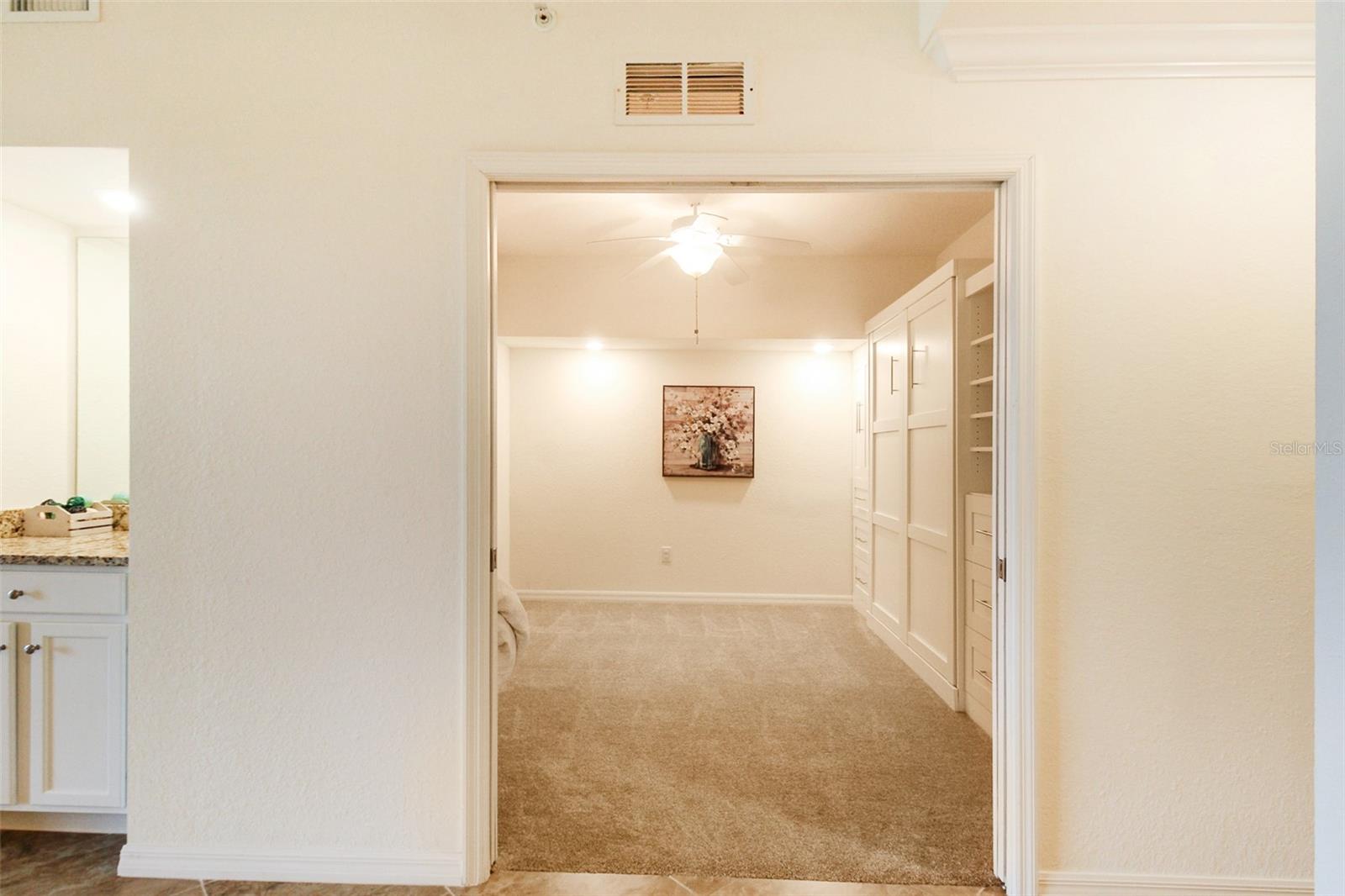 Image 20 of 43 For 5517 Palmer Circle 105