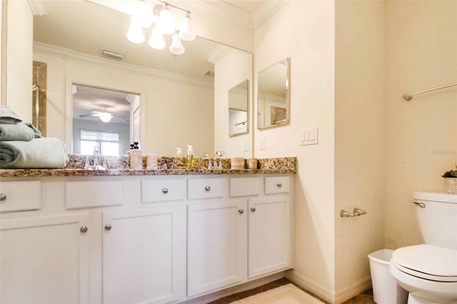 Image 41 of 43 For 5517 Palmer Circle 105