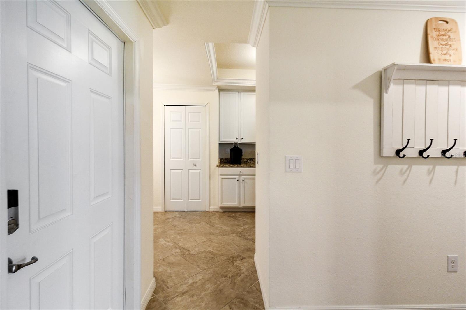 Image 6 of 43 For 5517 Palmer Circle 105