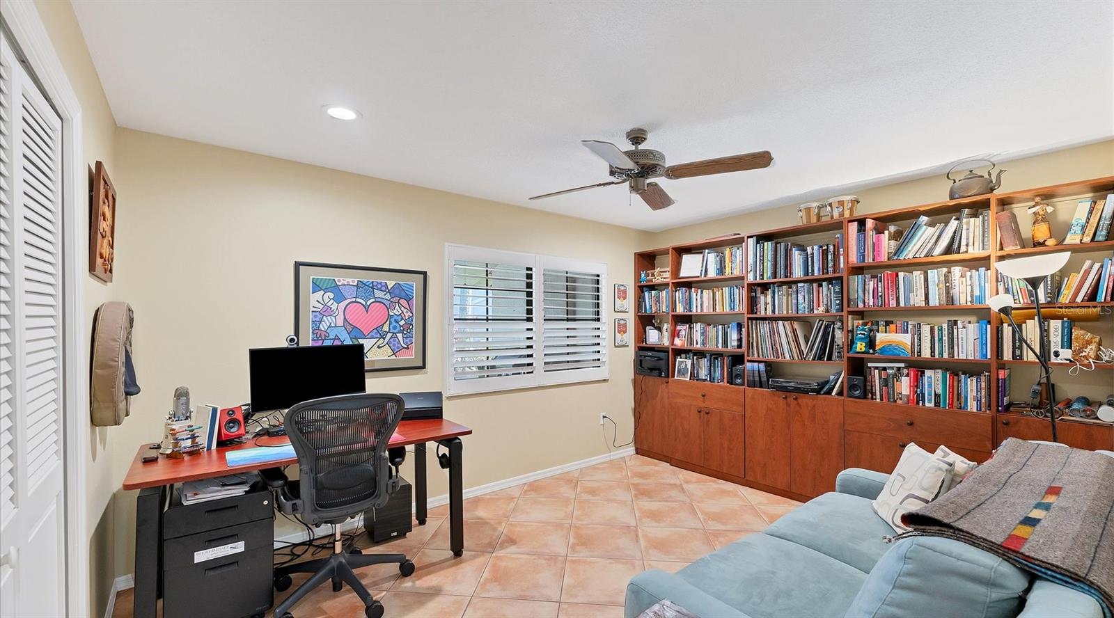 Image 18 of 42 For 5655 Pipers Waite  27