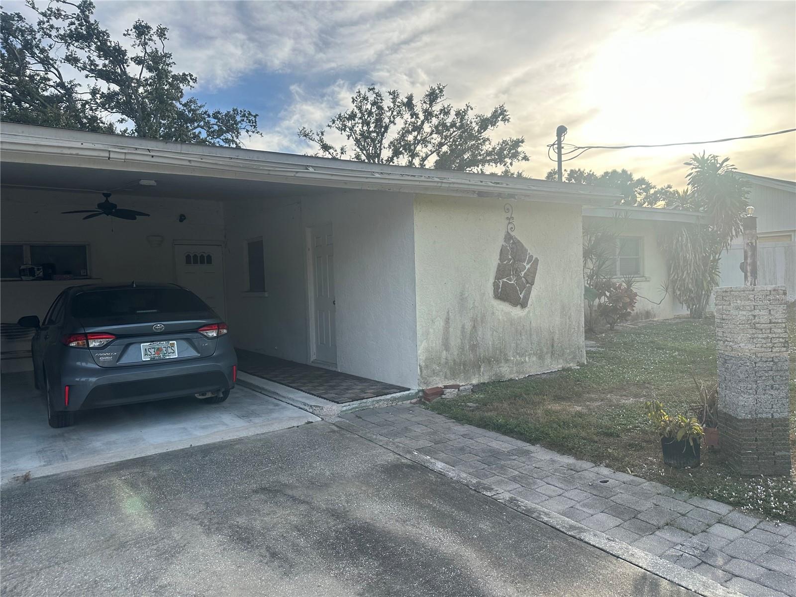 Image 5 of 12 For 912 68th Avenue W