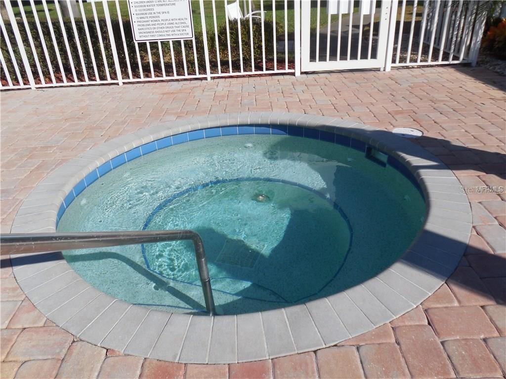 Image 26 of 34 For 4410 Fairways Boulevard 602-11