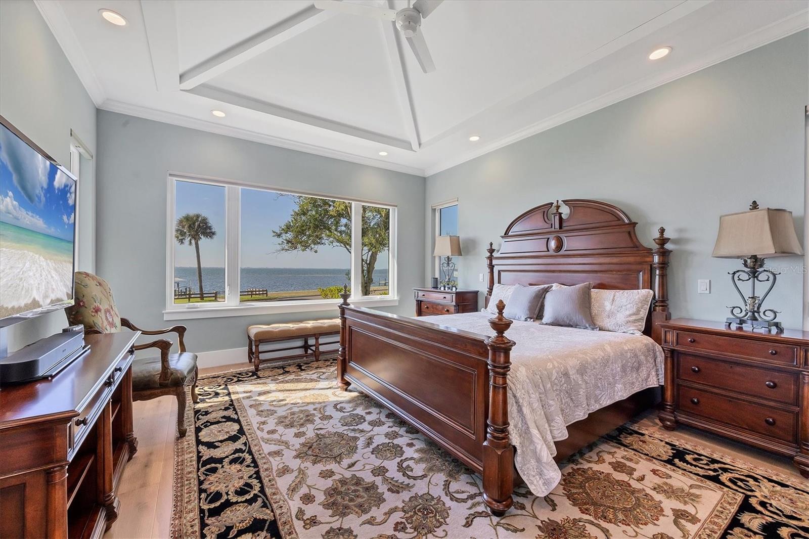 Image 23 of 75 For 7927 Longbay Boulevard