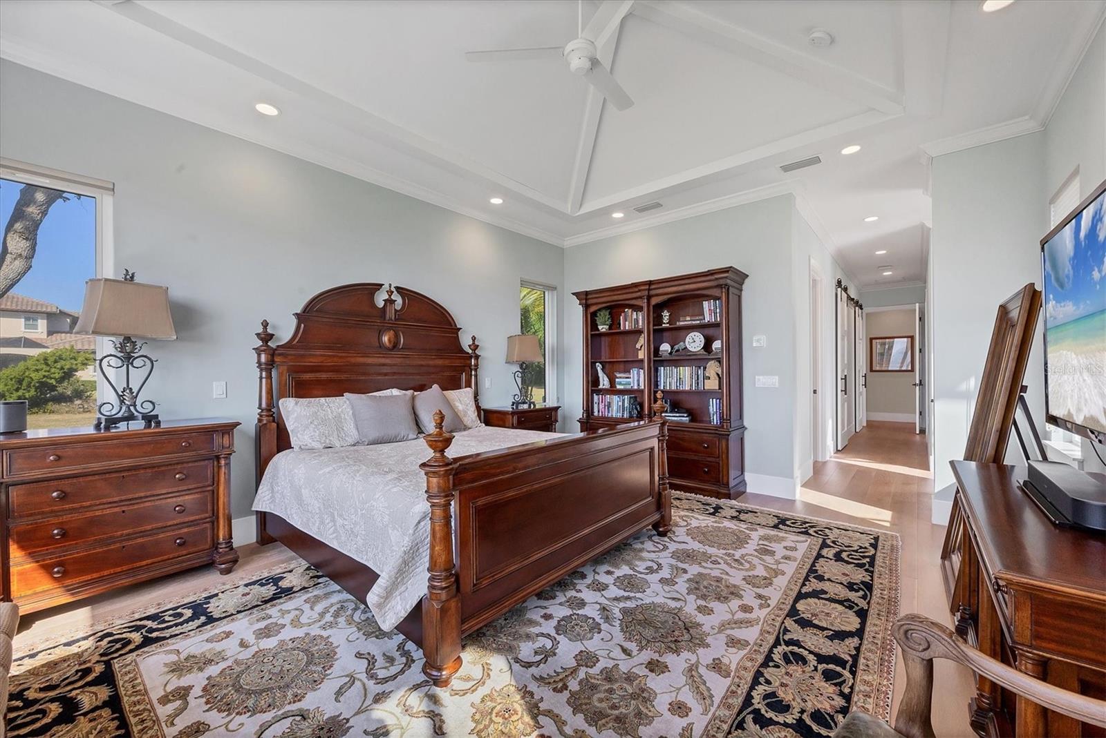 Image 24 of 75 For 7927 Longbay Boulevard