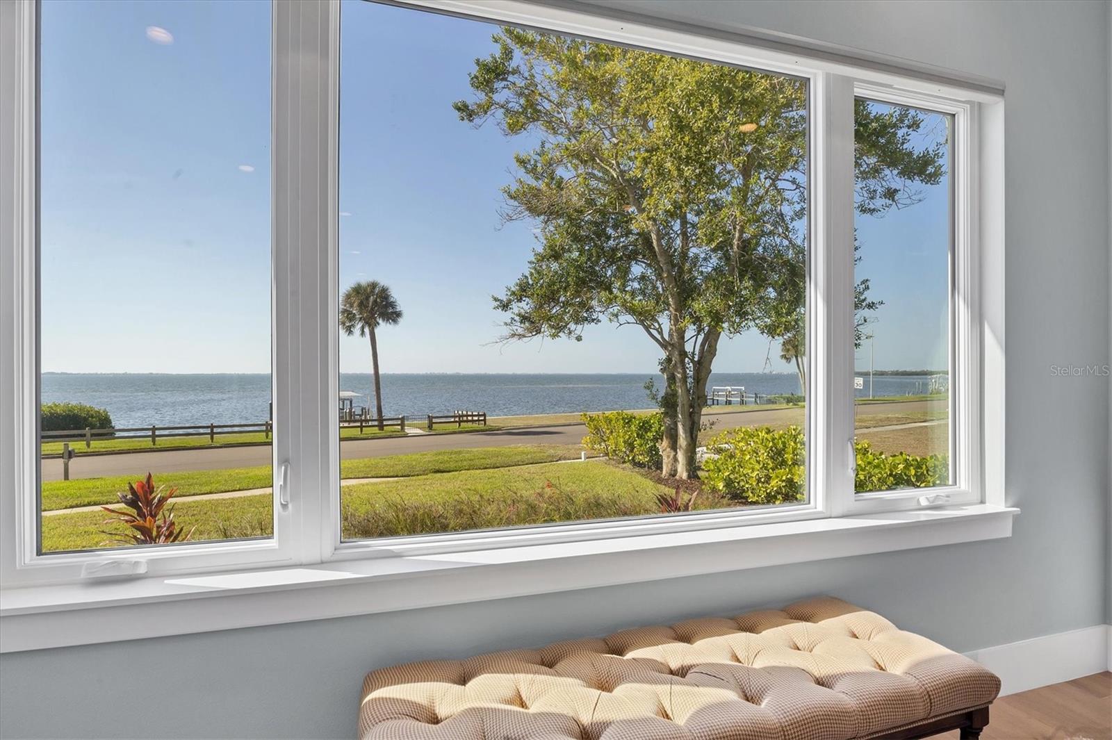 Image 25 of 75 For 7927 Longbay Boulevard