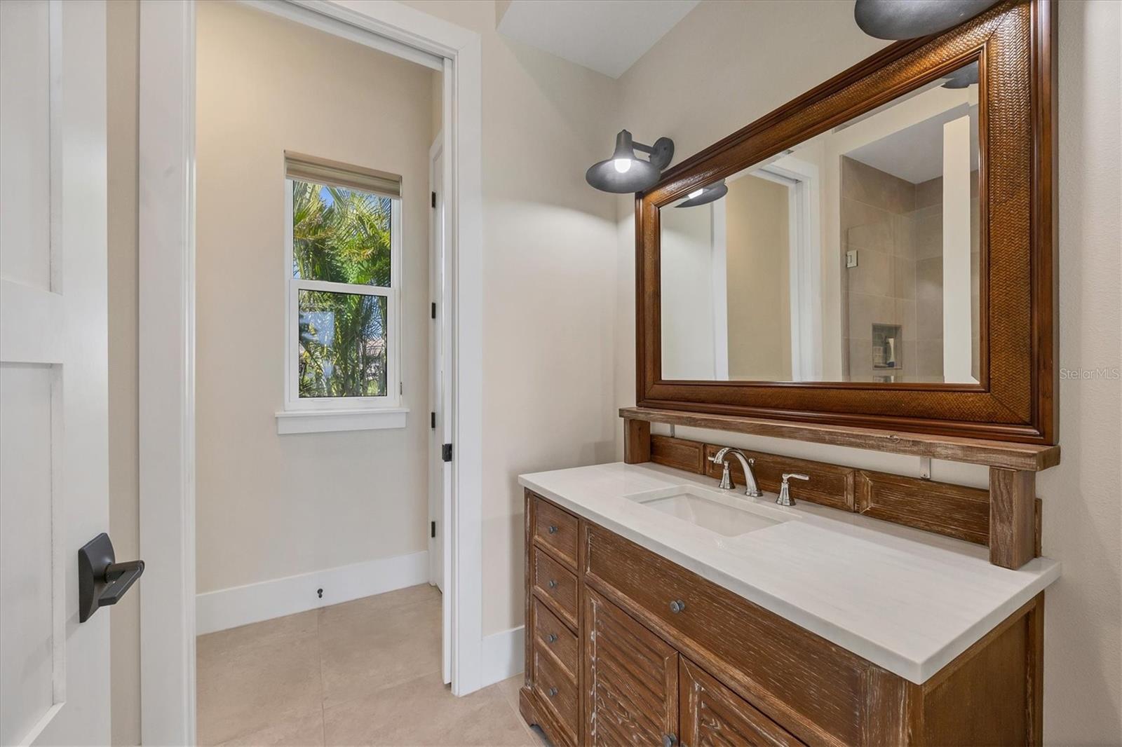 Image 31 of 75 For 7927 Longbay Boulevard