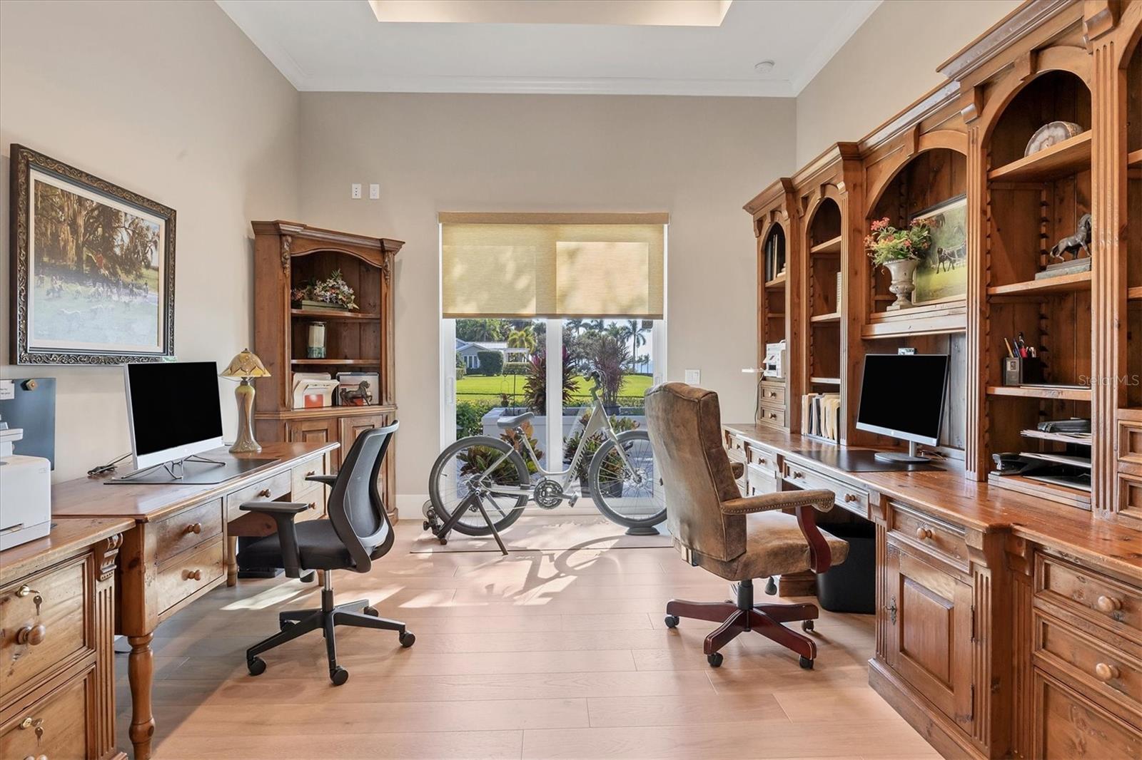 Image 36 of 75 For 7927 Longbay Boulevard