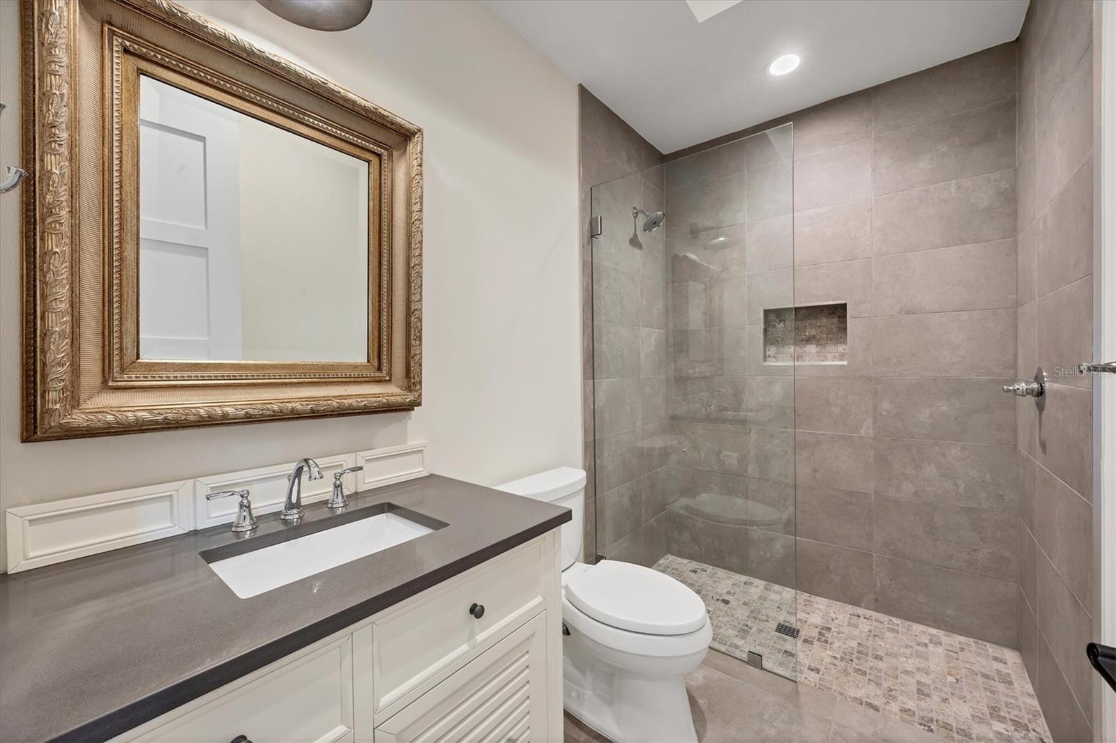 Image 37 of 75 For 7927 Longbay Boulevard