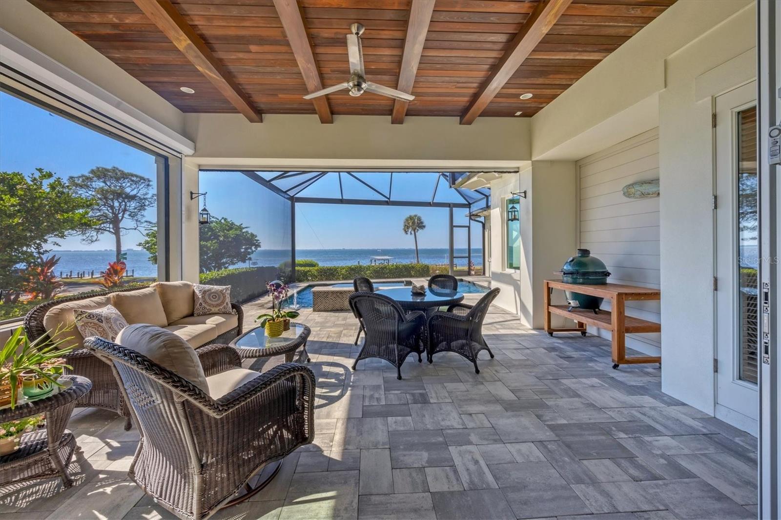 Image 40 of 75 For 7927 Longbay Boulevard