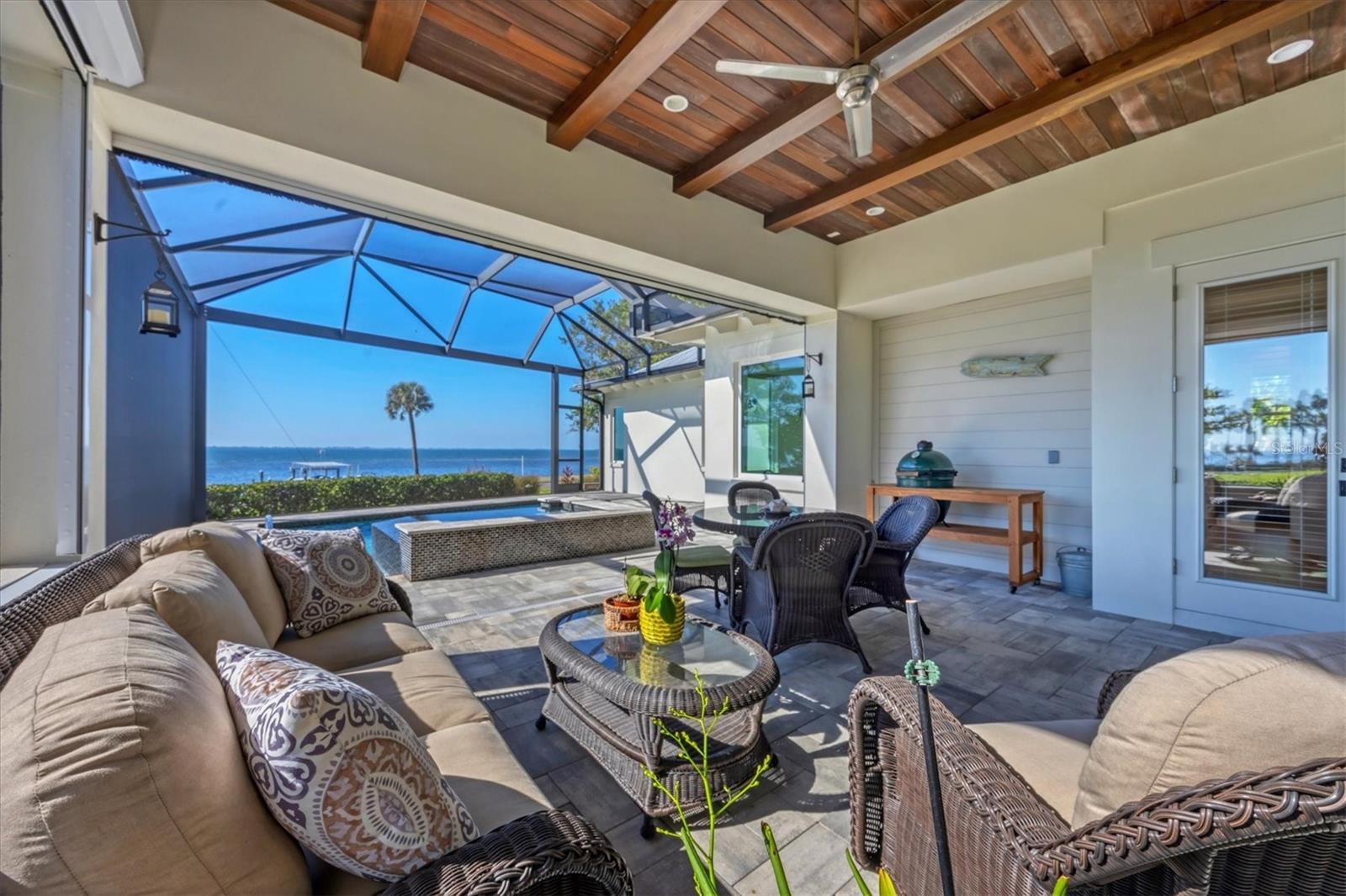 Image 42 of 75 For 7927 Longbay Boulevard