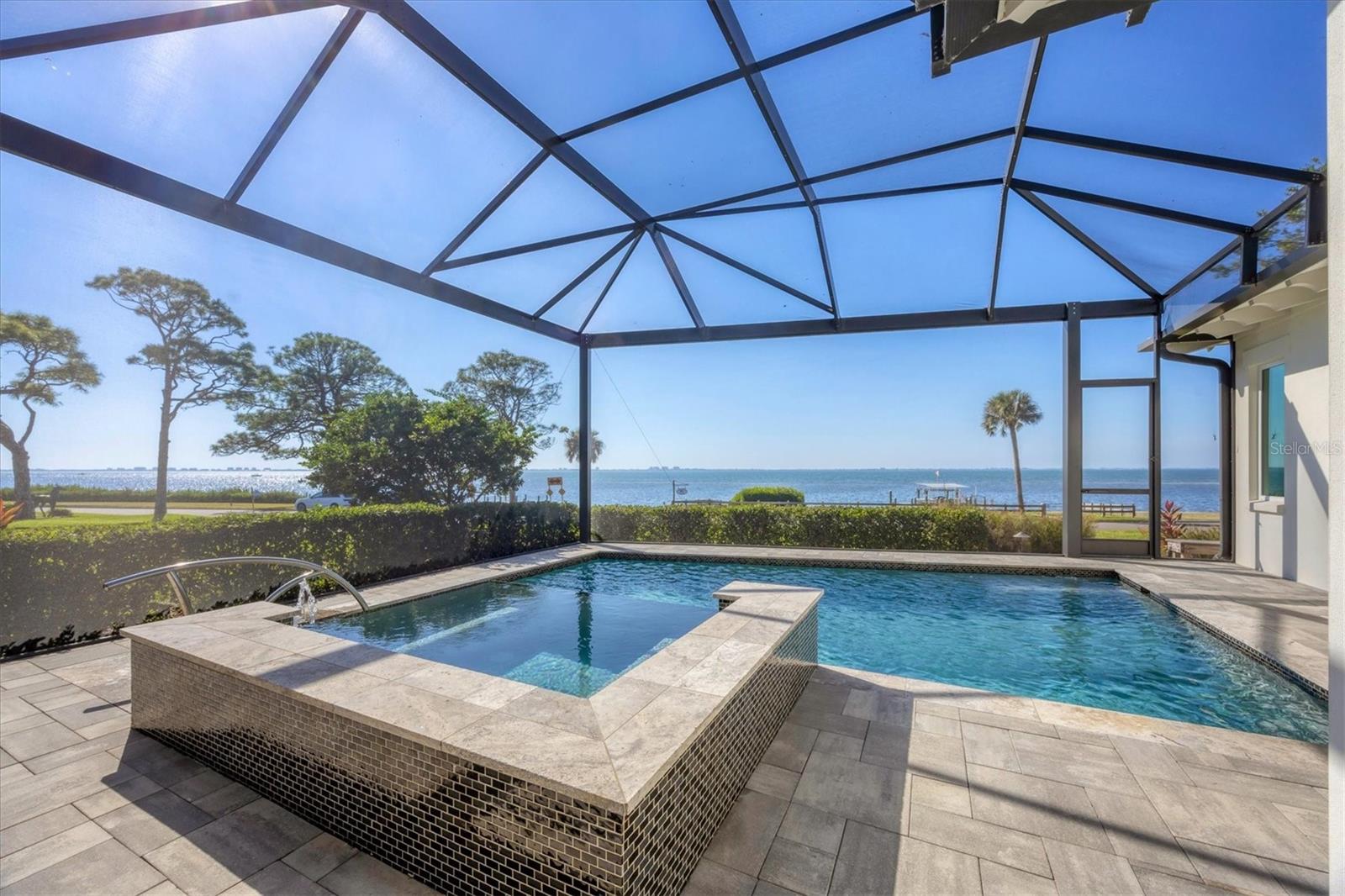 Image 44 of 75 For 7927 Longbay Boulevard