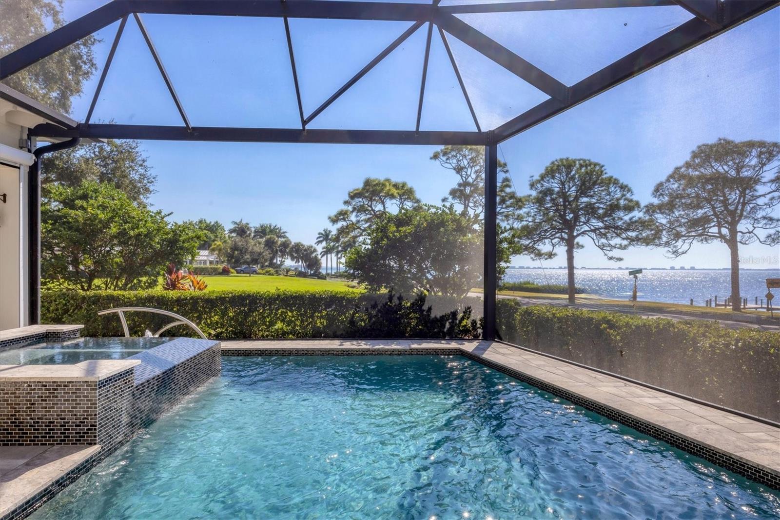 Image 48 of 75 For 7927 Longbay Boulevard