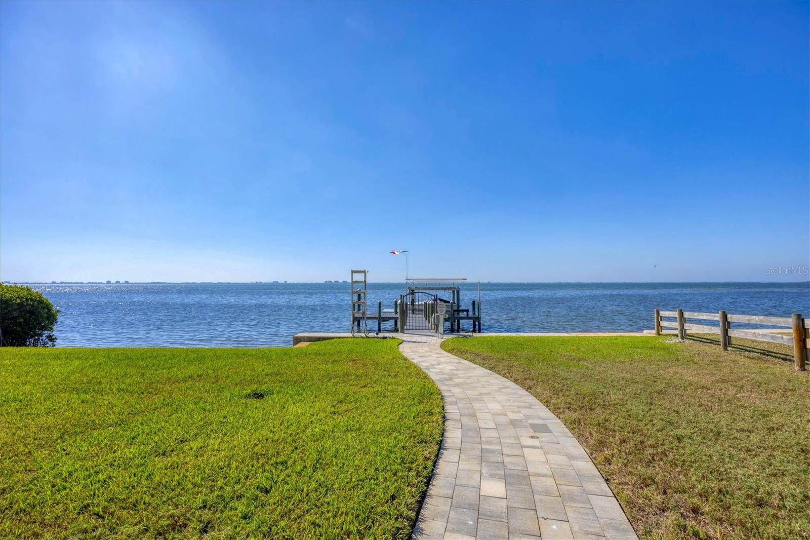 Image 53 of 75 For 7927 Longbay Boulevard