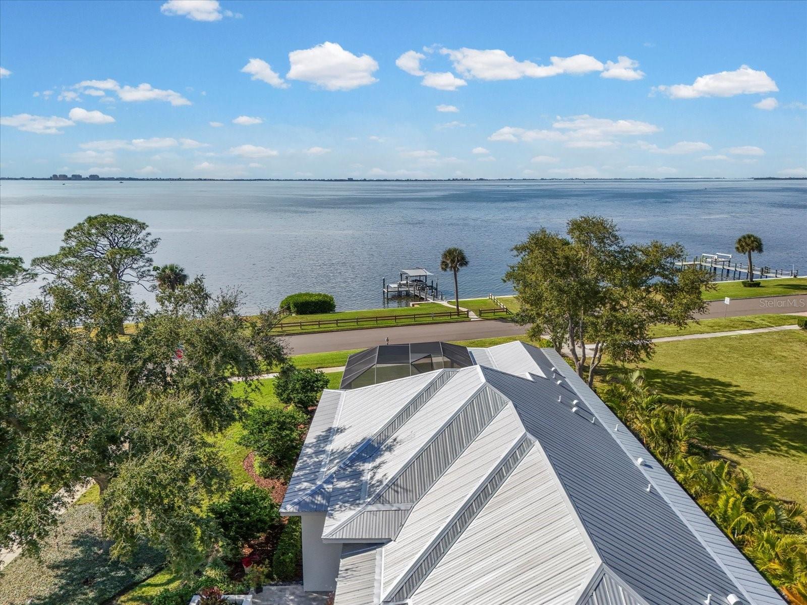 Image 68 of 75 For 7927 Longbay Boulevard