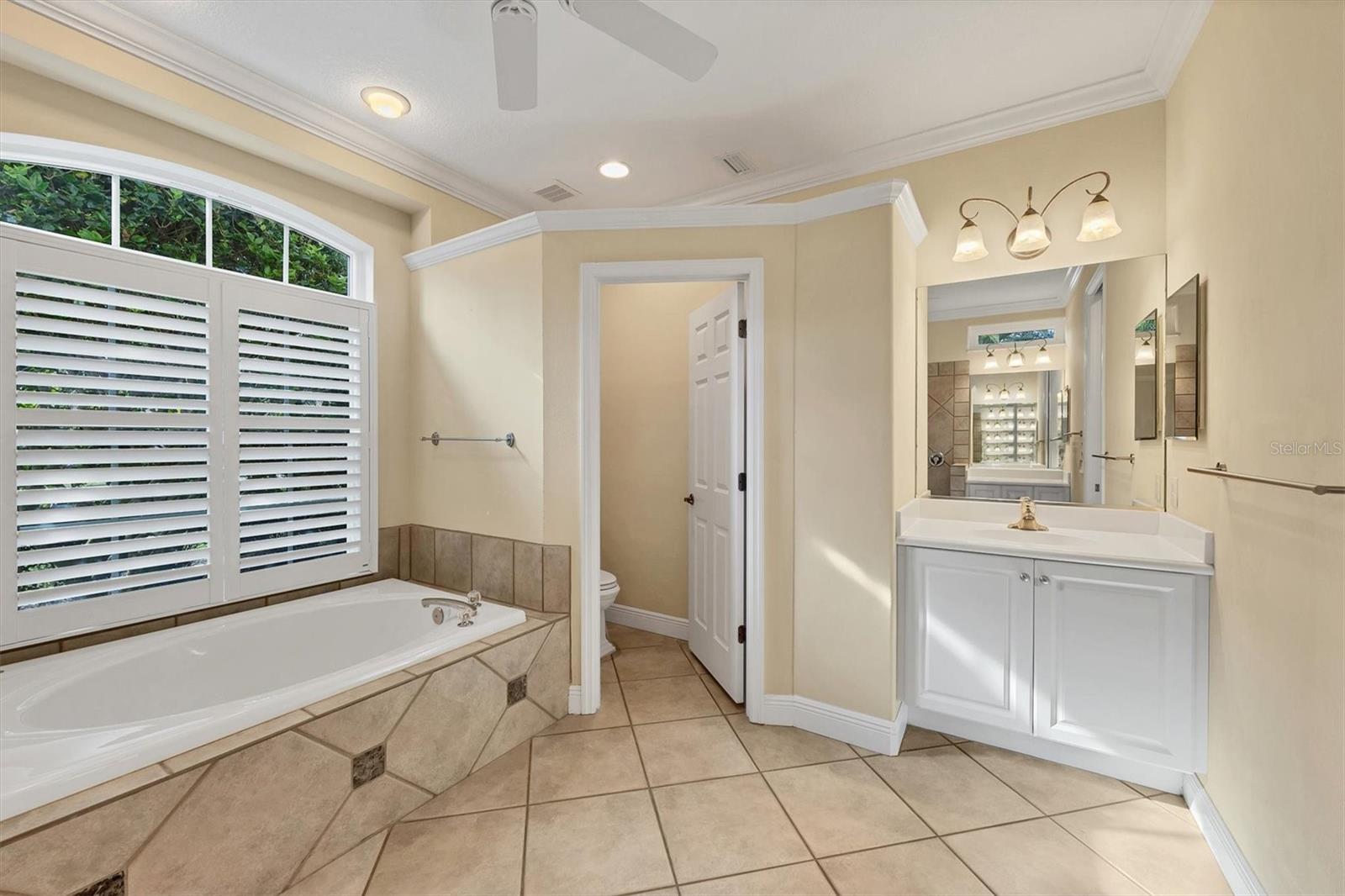 Image 21 of 38 For 178 Willow Bend Way