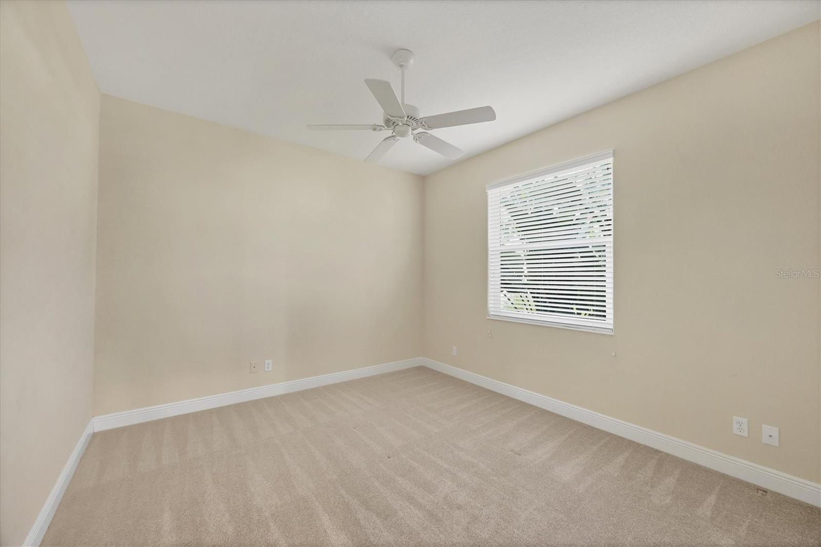 Image 23 of 38 For 178 Willow Bend Way