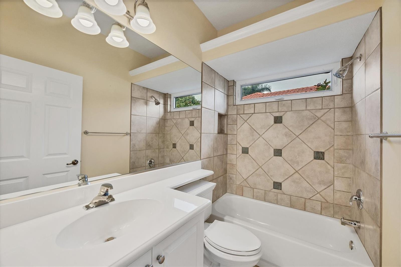 Image 24 of 38 For 178 Willow Bend Way