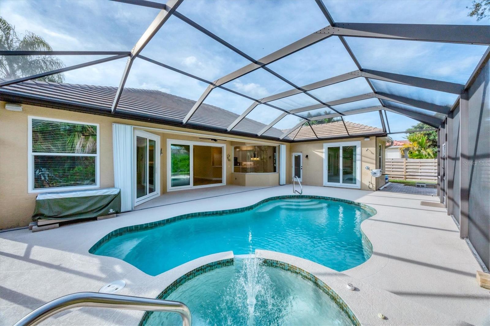 Image 28 of 38 For 178 Willow Bend Way