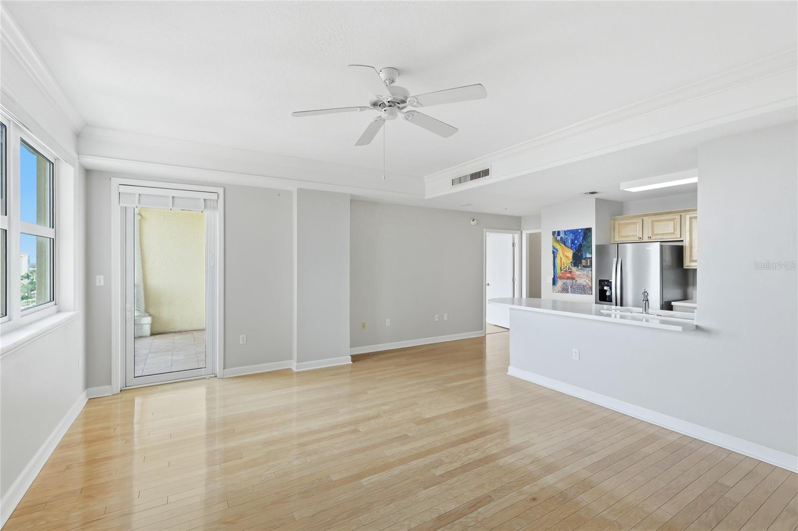 Image 9 of 52 For 750 Tamiami Trail 1007