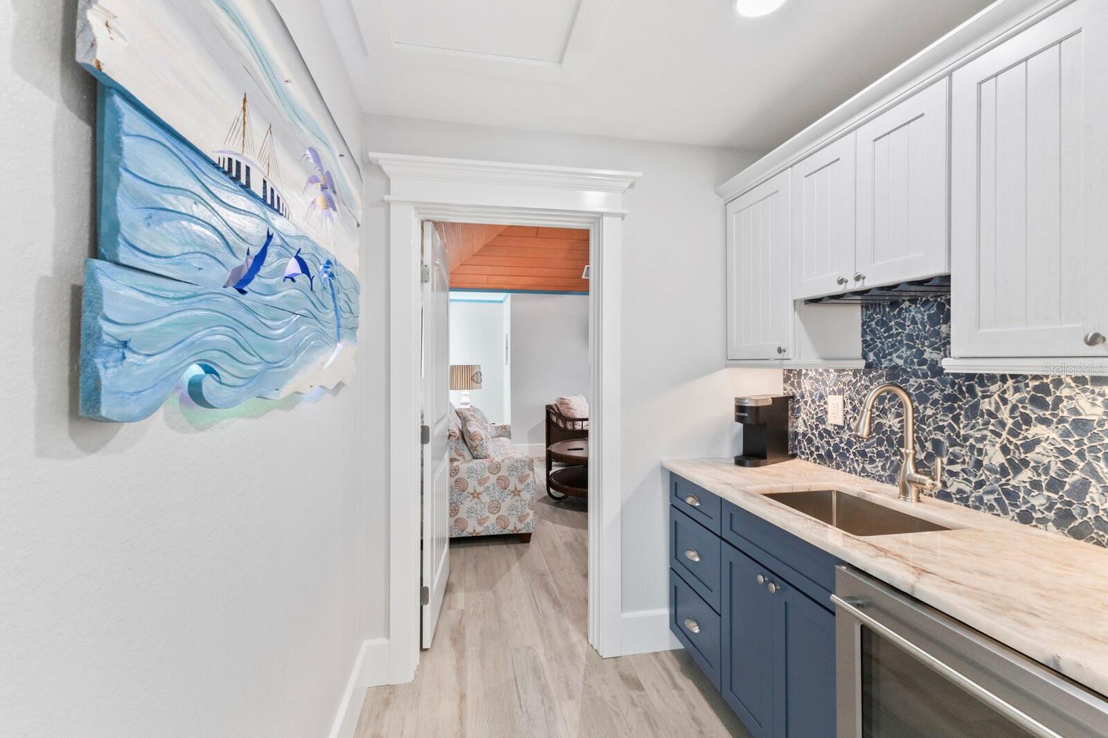 Image 45 of 97 For 118 Mangrove Avenue