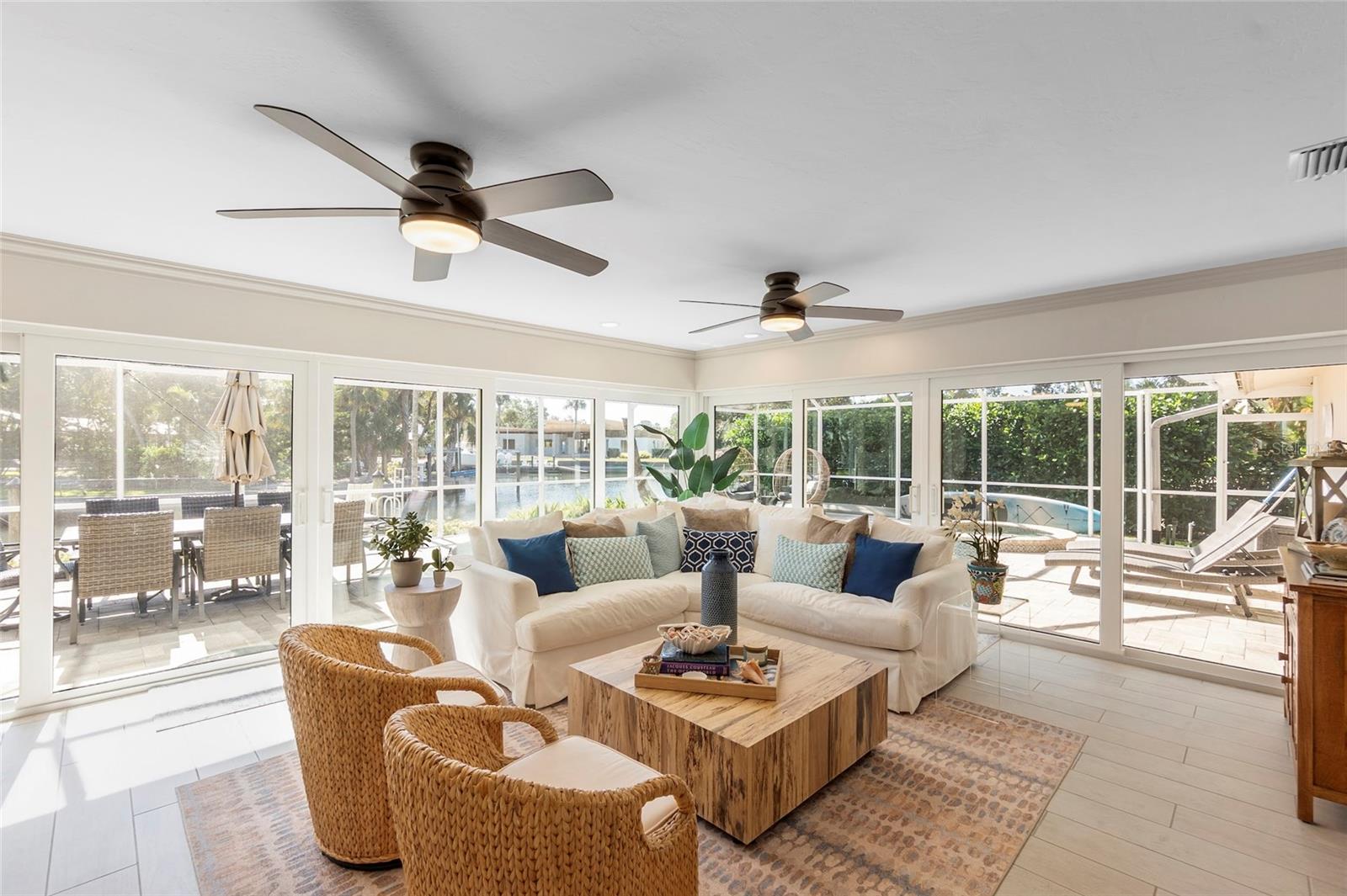 Image 18 of 51 For 518 Venice Lane