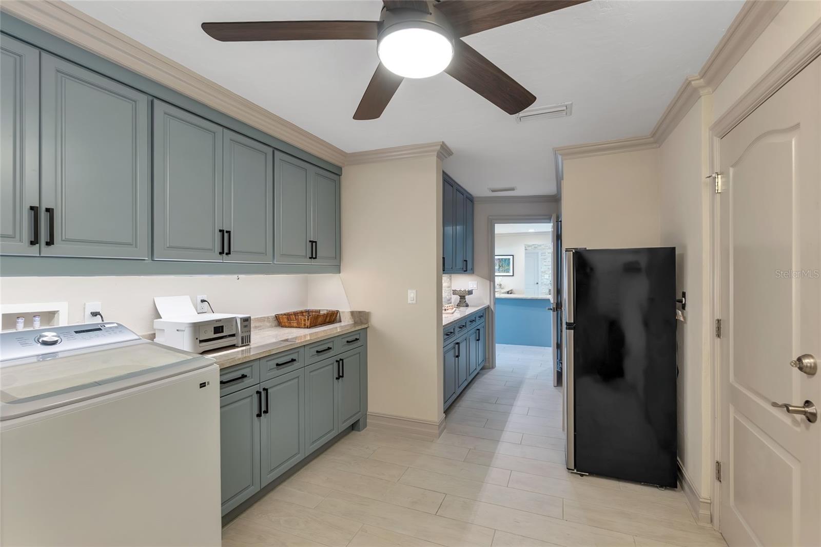 Image 21 of 51 For 518 Venice Lane