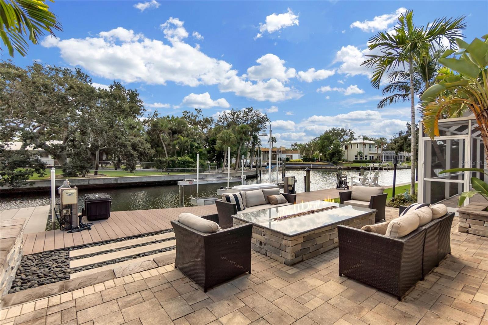 Image 46 of 51 For 518 Venice Lane