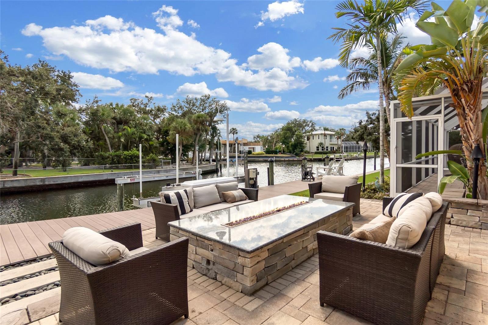 Image 47 of 51 For 518 Venice Lane