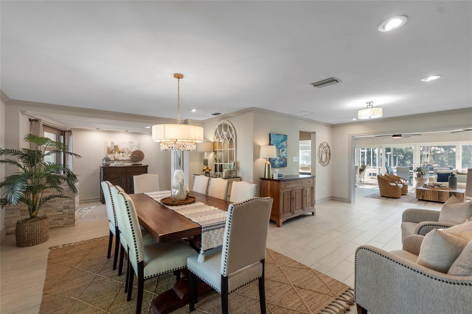 Image 5 of 51 For 518 Venice Lane