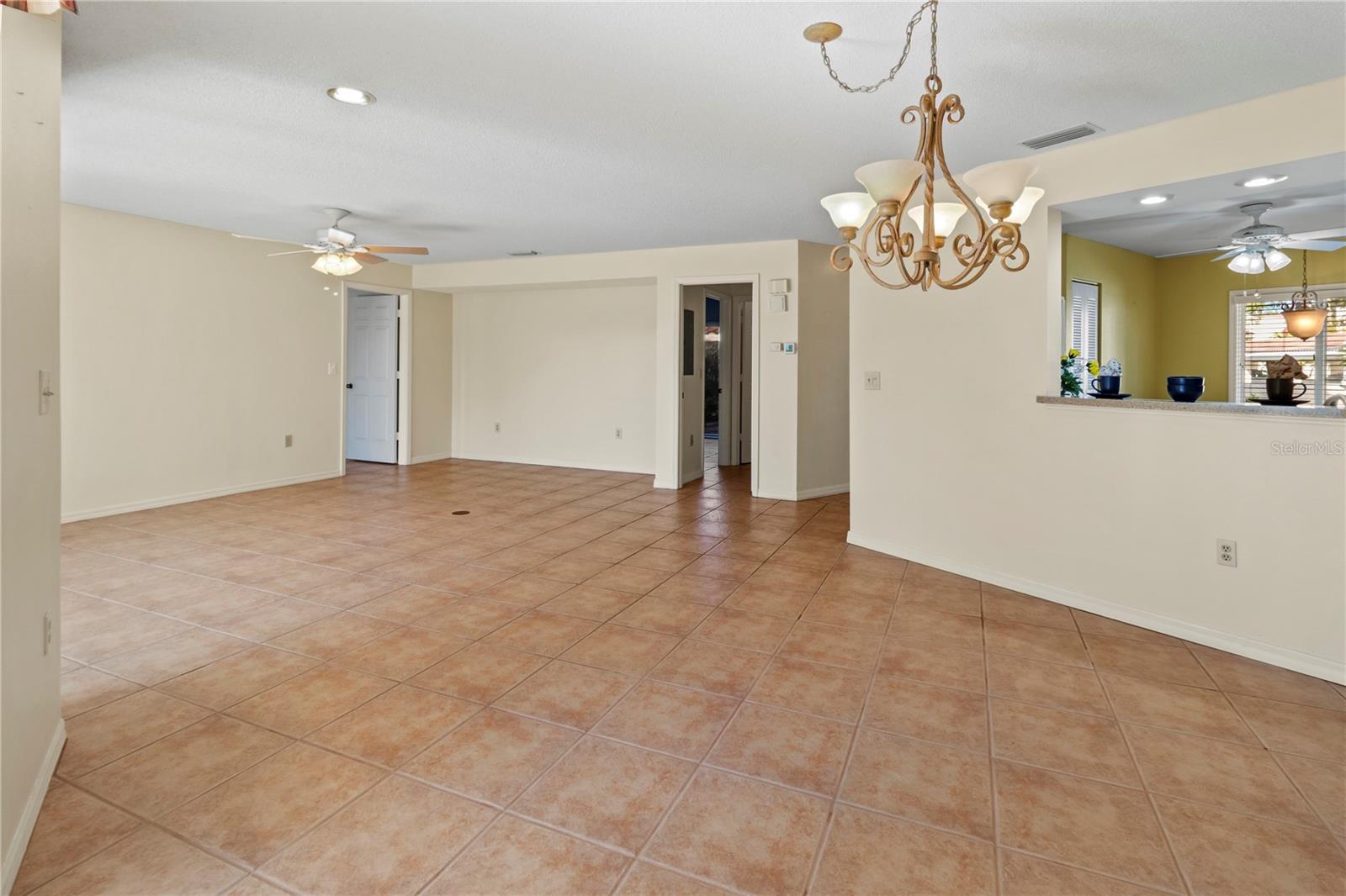 Image 15 of 49 For 6101 34th Street W 14b