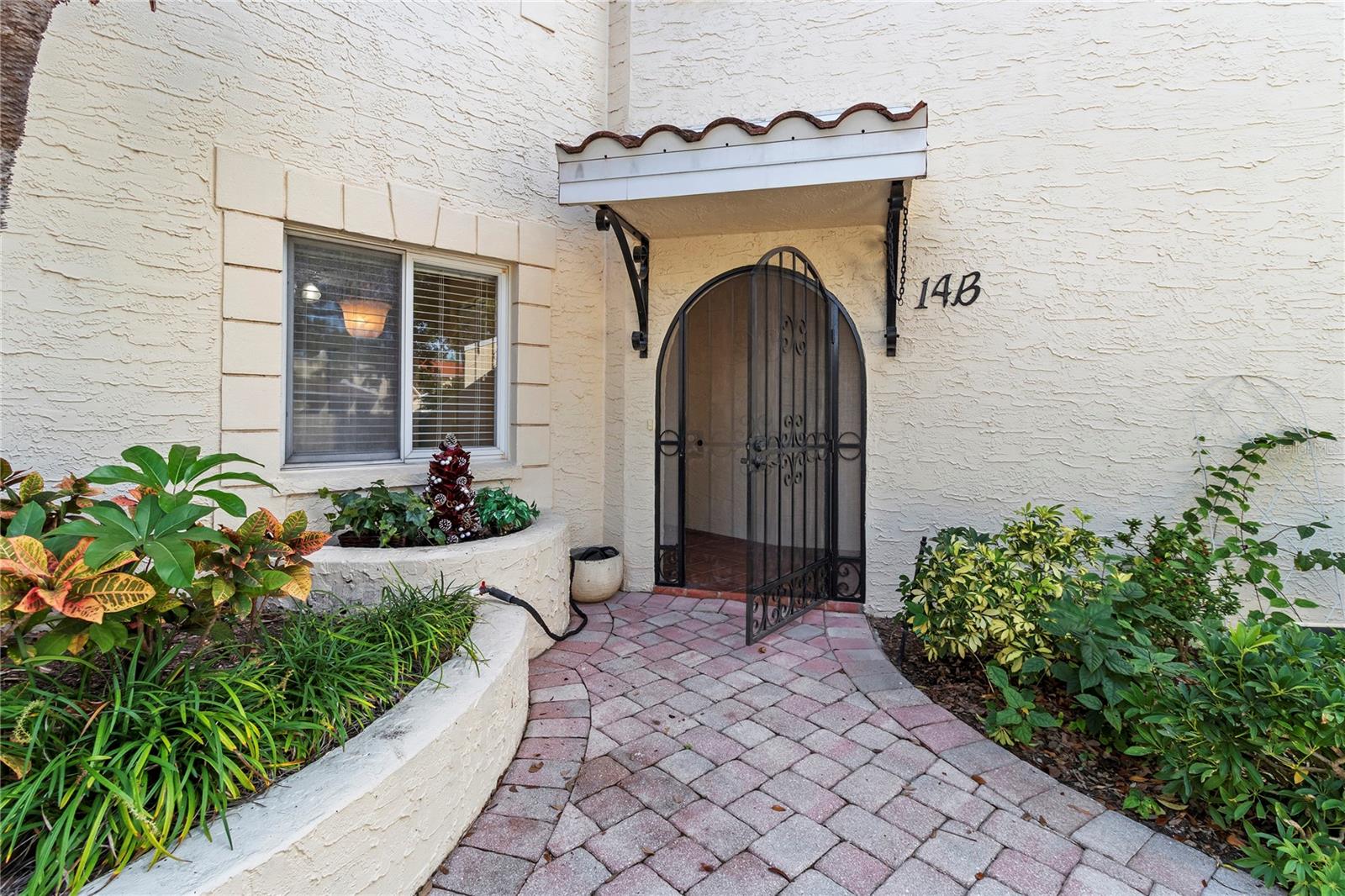 Image 3 of 49 For 6101 34th Street W 14b