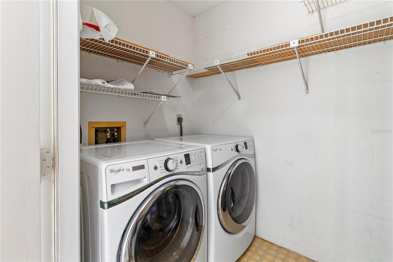 Image 31 of 49 For 6101 34th Street W 14b