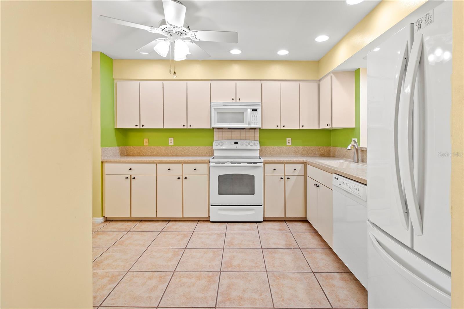 Image 7 of 49 For 6101 34th Street W 14b