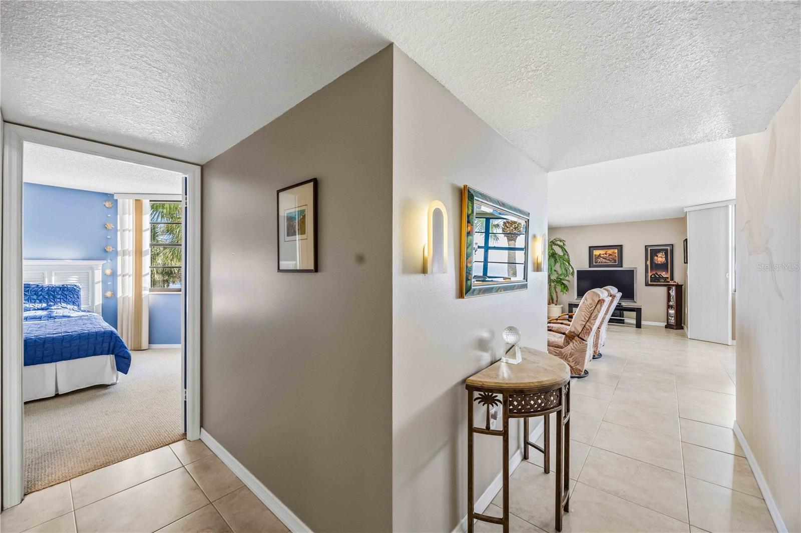 Image 23 of 57 For 1050 Longboat Club Road 301