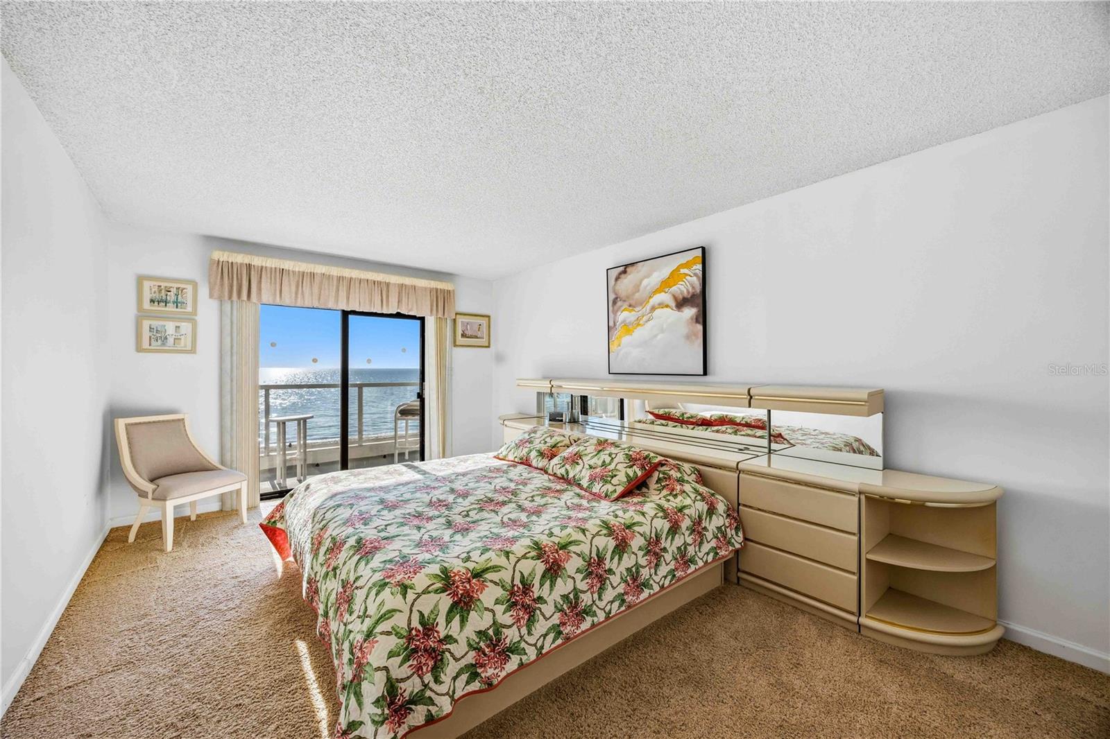 Image 28 of 57 For 1050 Longboat Club Road 301