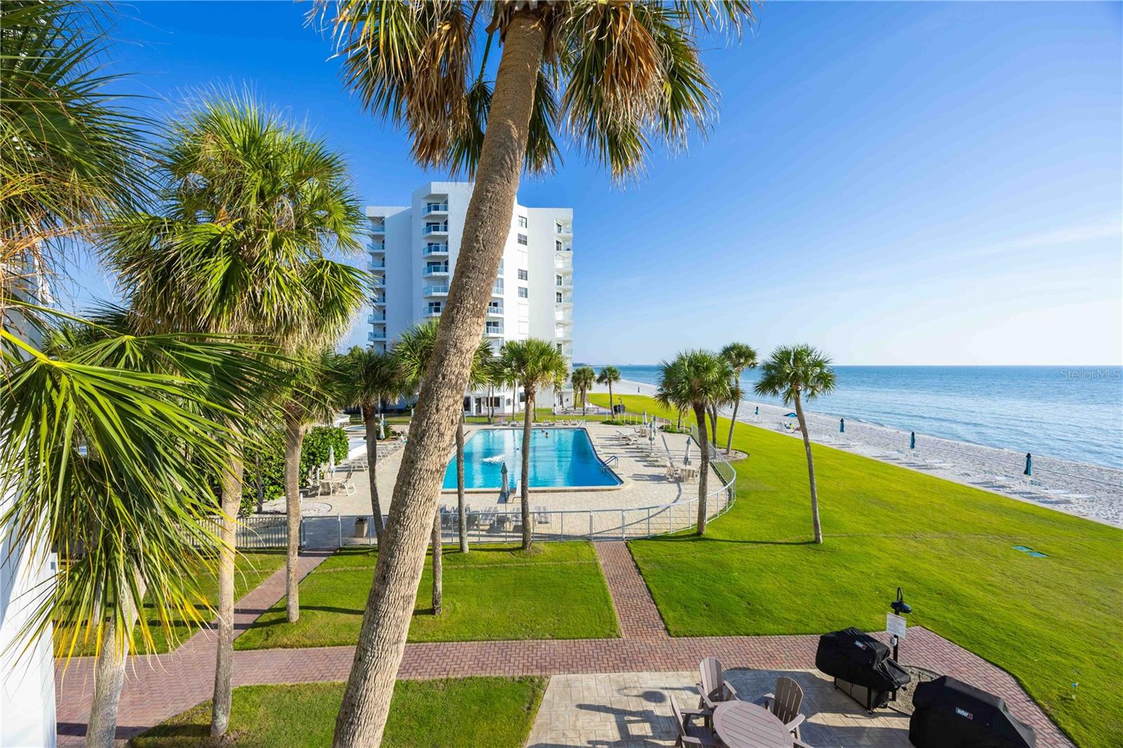 Image 39 of 57 For 1050 Longboat Club Road 301