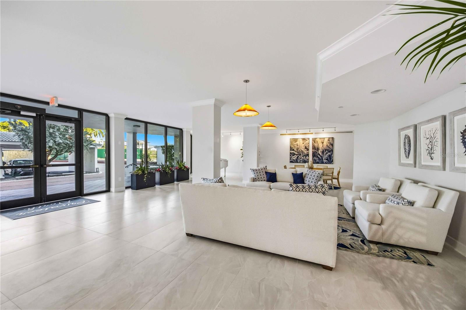 Image 4 of 57 For 1050 Longboat Club Road 301