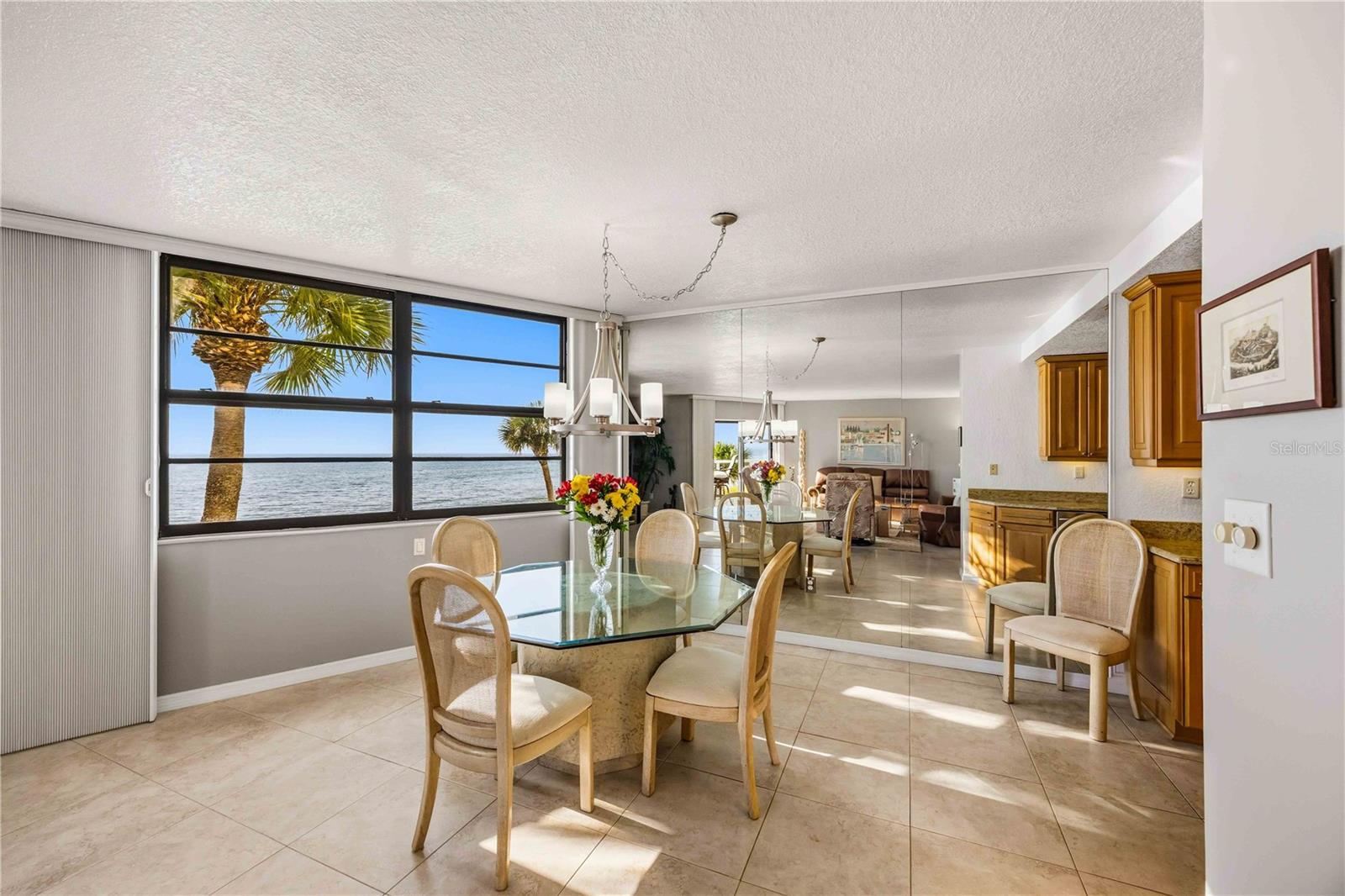 Image 8 of 57 For 1050 Longboat Club Road 301