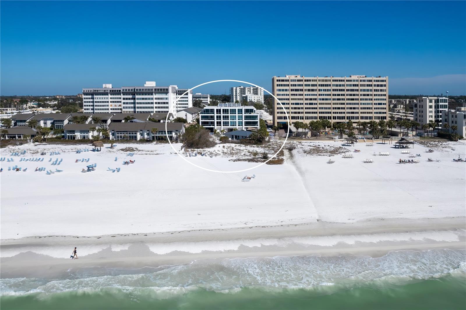 Image 3 of 56 For 6100 Midnight Pass Road 201