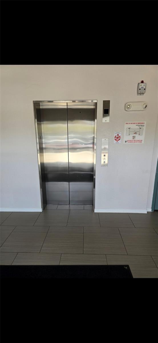 Image 3 of 19 For 6416 Brook Village Cove 113