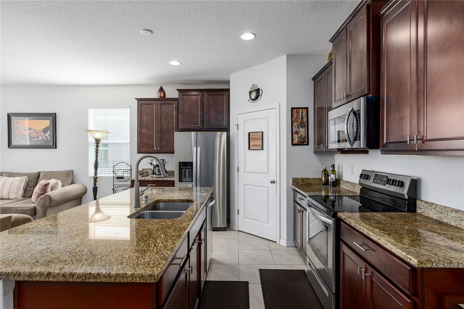 Image 10 of 42 For 6403 Devesta Loop