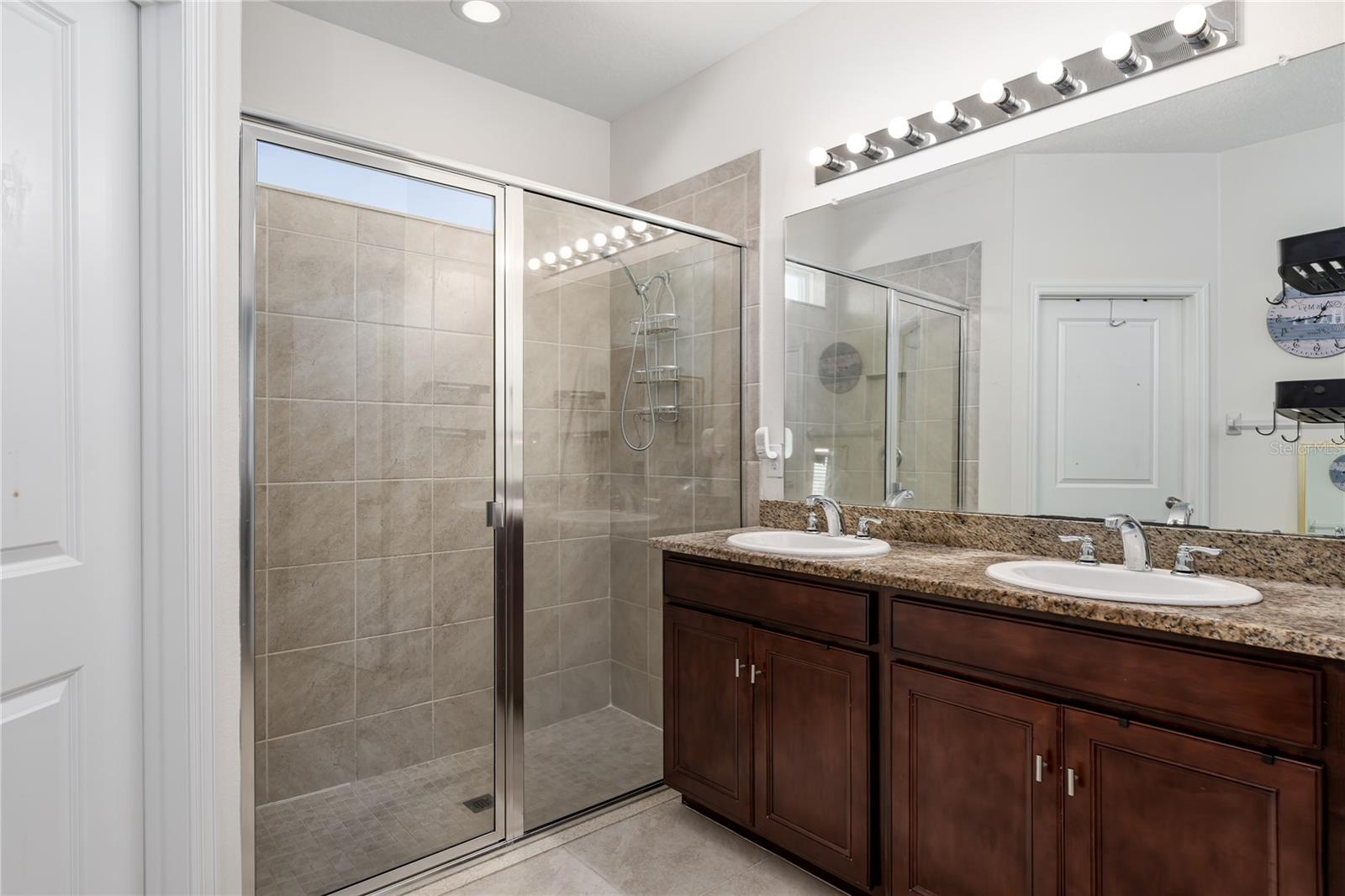 Image 14 of 42 For 6403 Devesta Loop